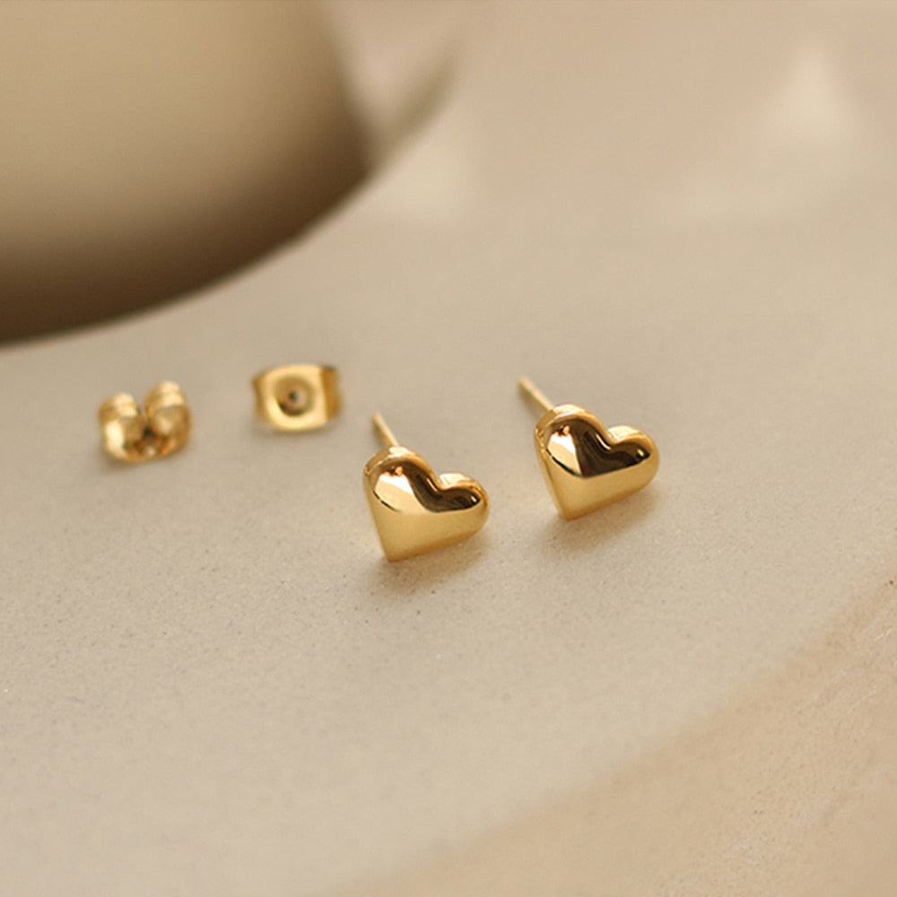 Aurora | 14k Gold Heart Stud Earrings