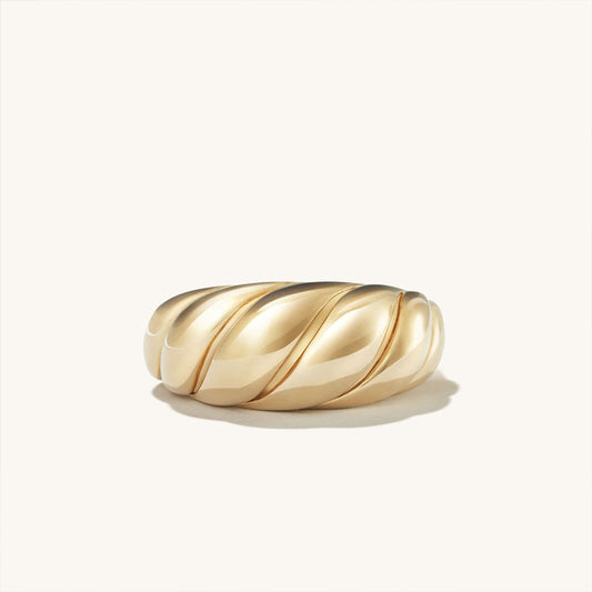 Chrysus | 14k Gold Croissant Ring