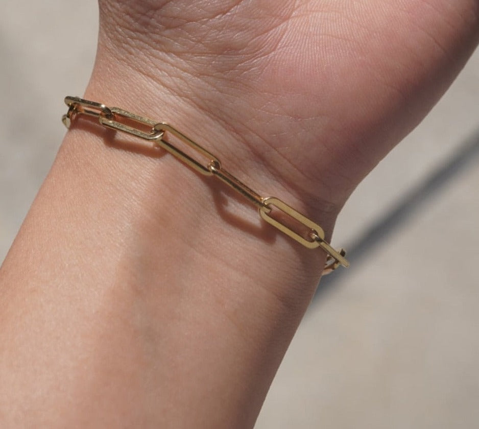 Aurora | 14k Gold Paperclip Bracelet